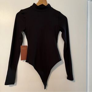 Girlfriend collective - Black Vivien Mock Neck Bodysuit